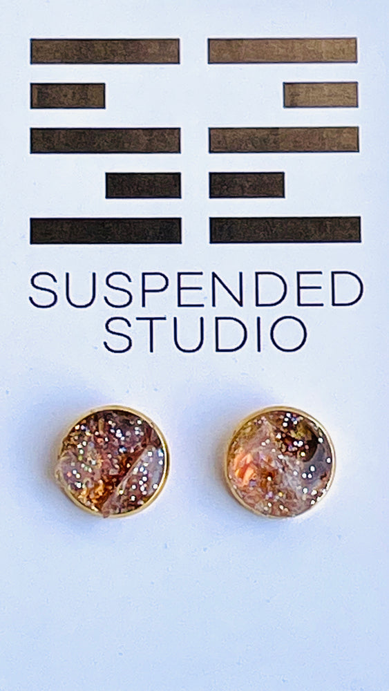 
            
                Cargar imagen en el visor de la galería, Pink and Gold Sparkly Recycled Glass Earrings
            
        